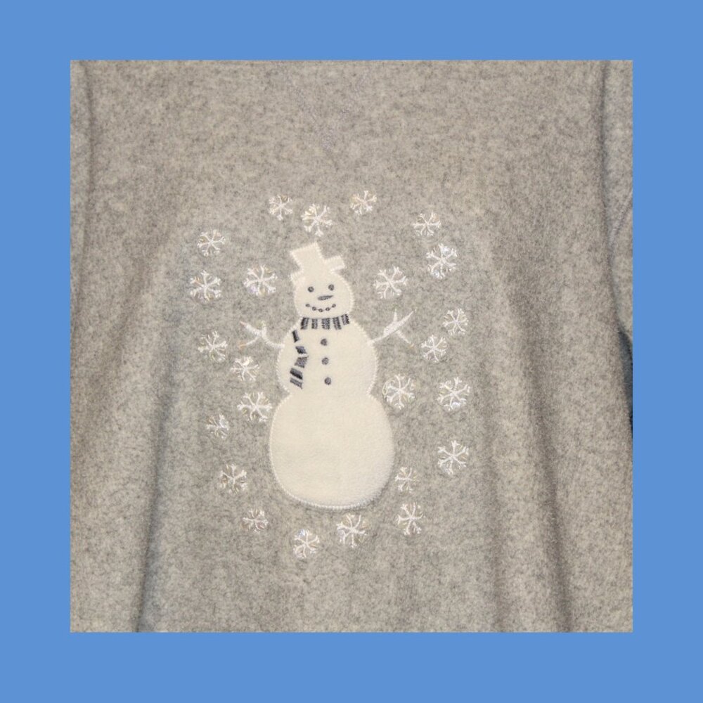 Snowman Top, Light Gray, Long Sleeve Fleece Top Size 1X by Quacker Factory